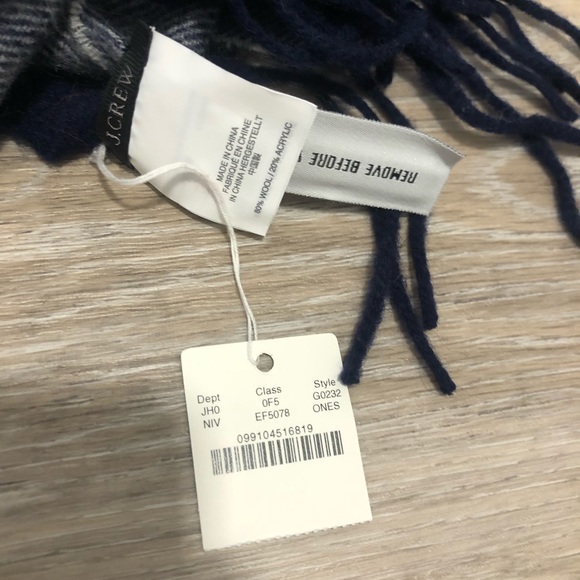 NWT JCrew cape check scarf - Picture 3 of 4